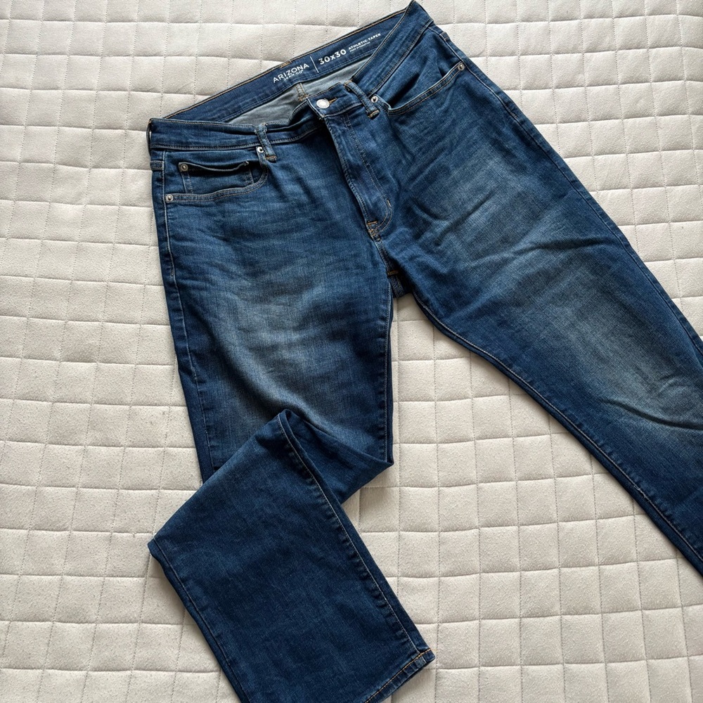 Arizona Jean Company Men’s Dark Blue Athletic Tapper Jeans